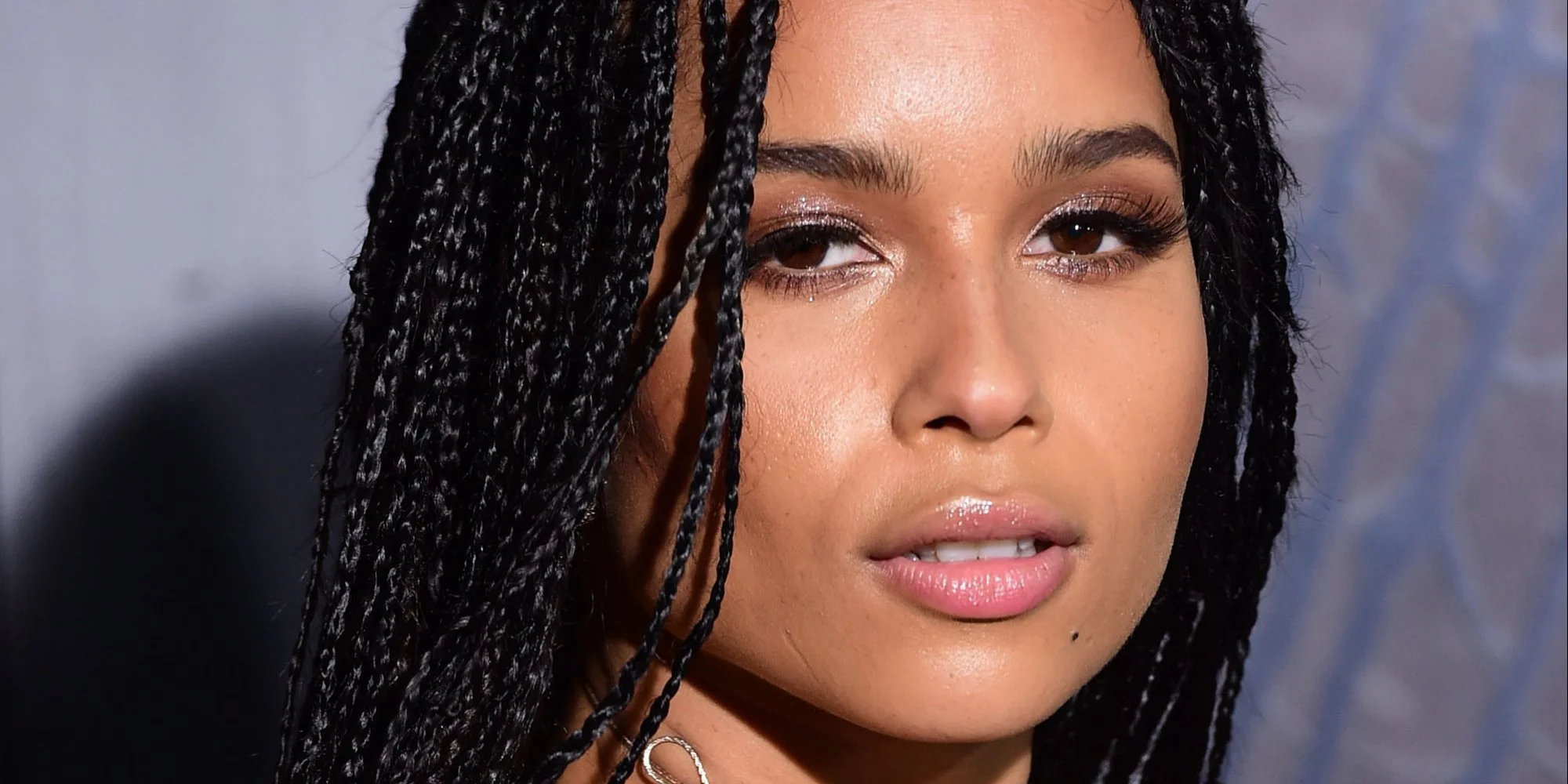 Zoe Kravitz, la nueva imagen “beauty” de Yves Saint Laurent