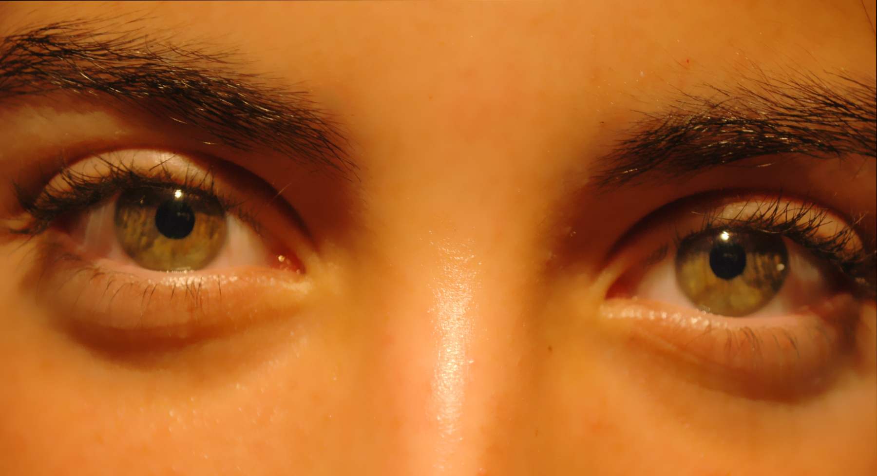 Ojos cansados: cómo hacer que se vean más descansados